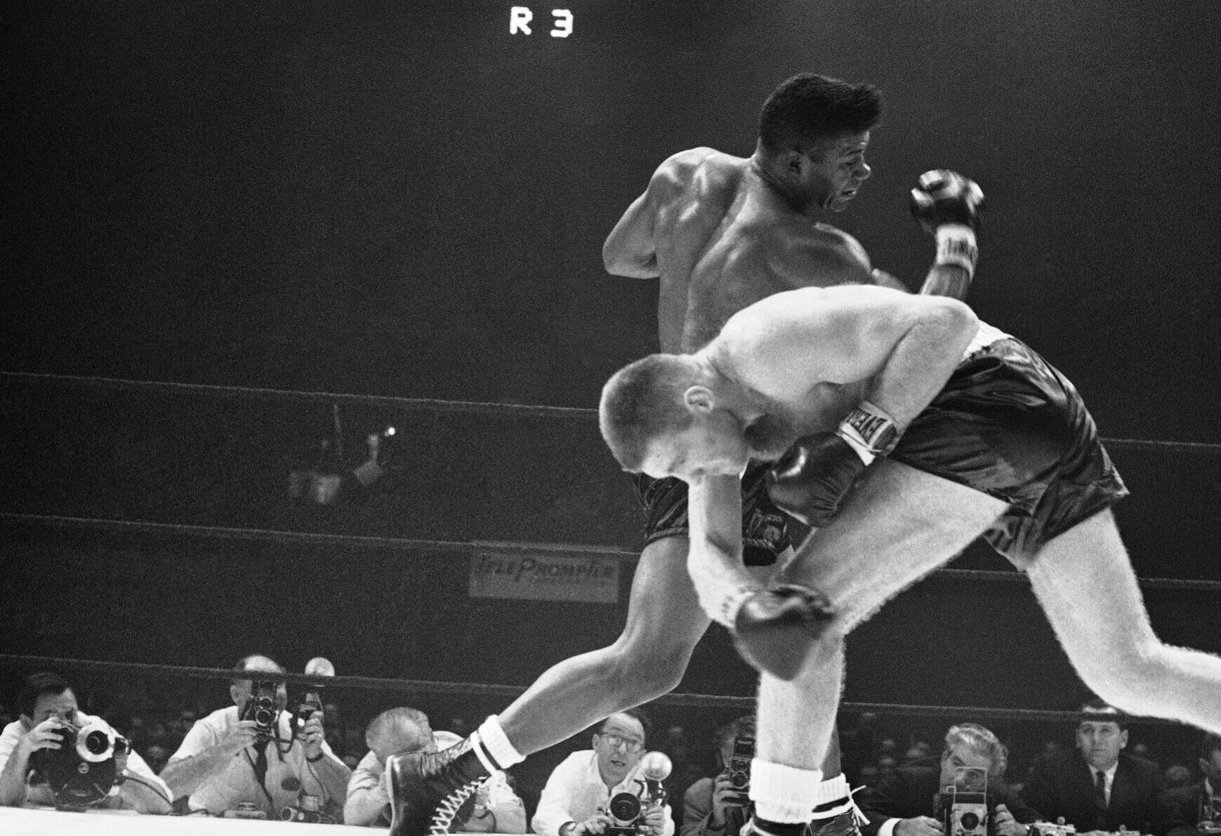 1961: Floyd Patterson KOs Tom McNeeley to retain world heavyweight title